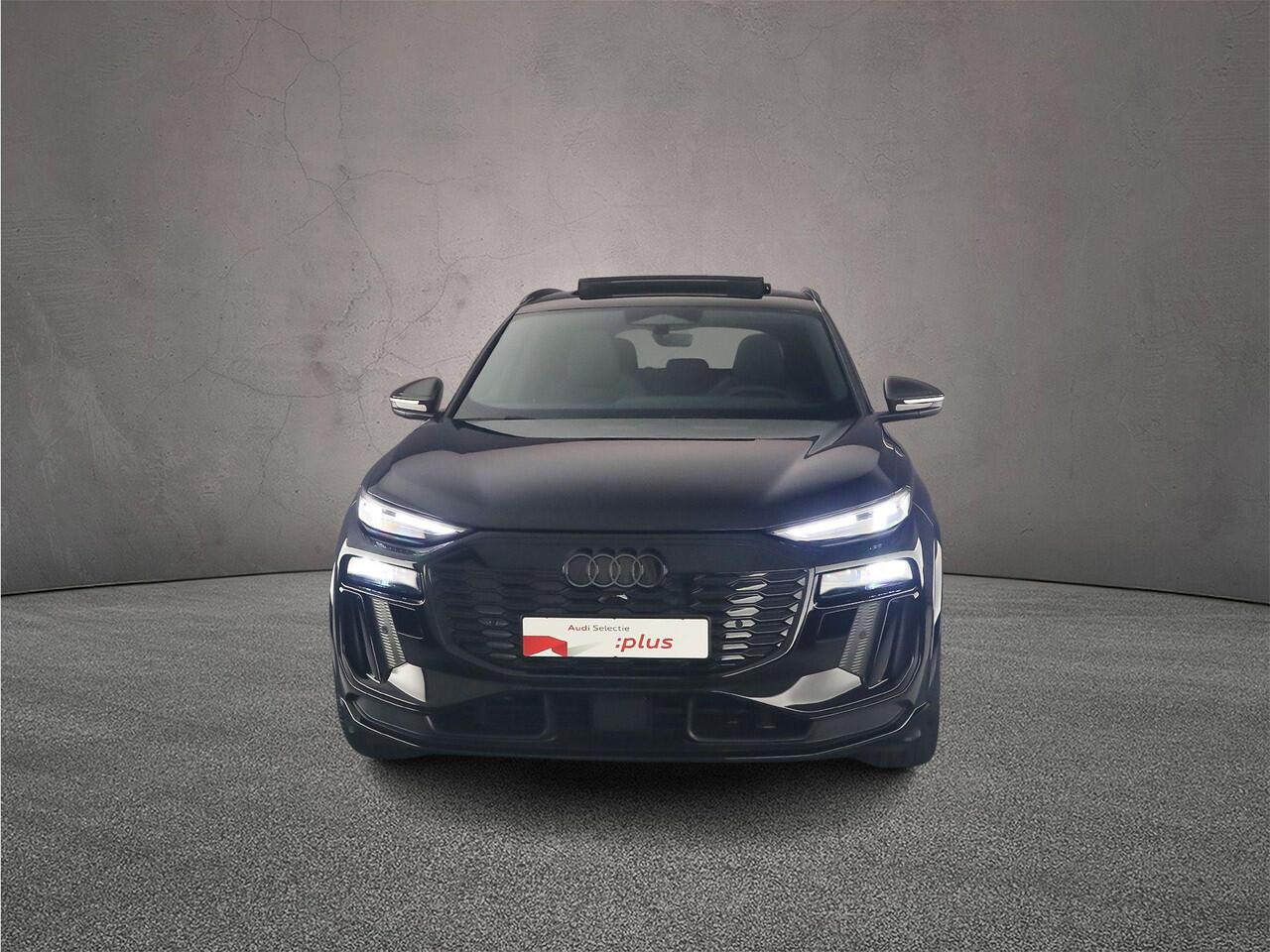 Audi Q6 e-tron S edition quattro 100 kWh | Trekhaak | Tech pro | Headup | B&O | Pano | Luchtvering | Oled |