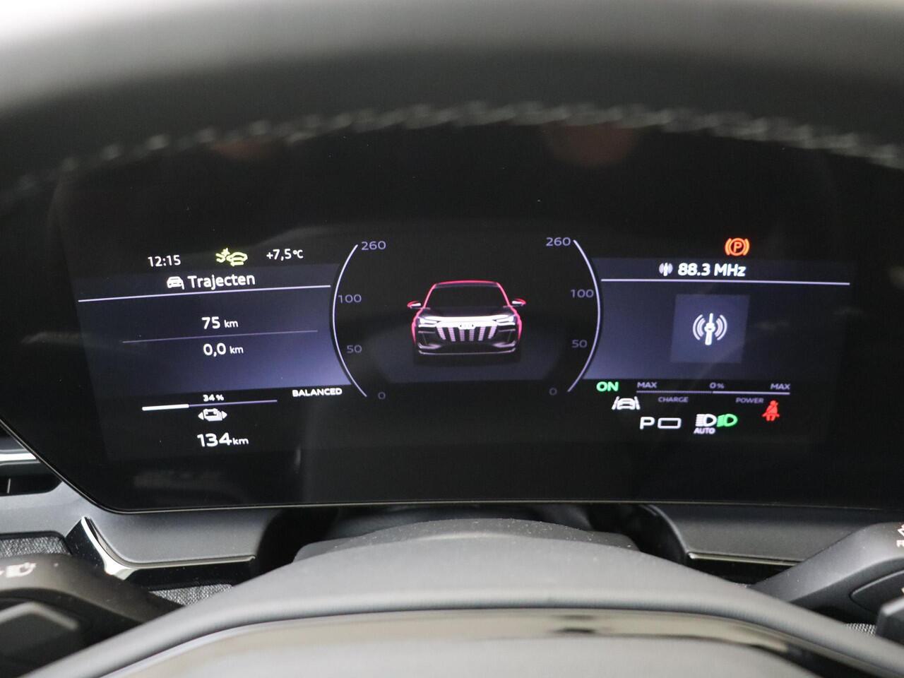 Audi Q6 e-tron S edition performance 100 kWh | Tech Pro | 360 camera | Comfortsleutel | Elek. verstelbare voorstoelen | Verwarmbaar stuurwiel