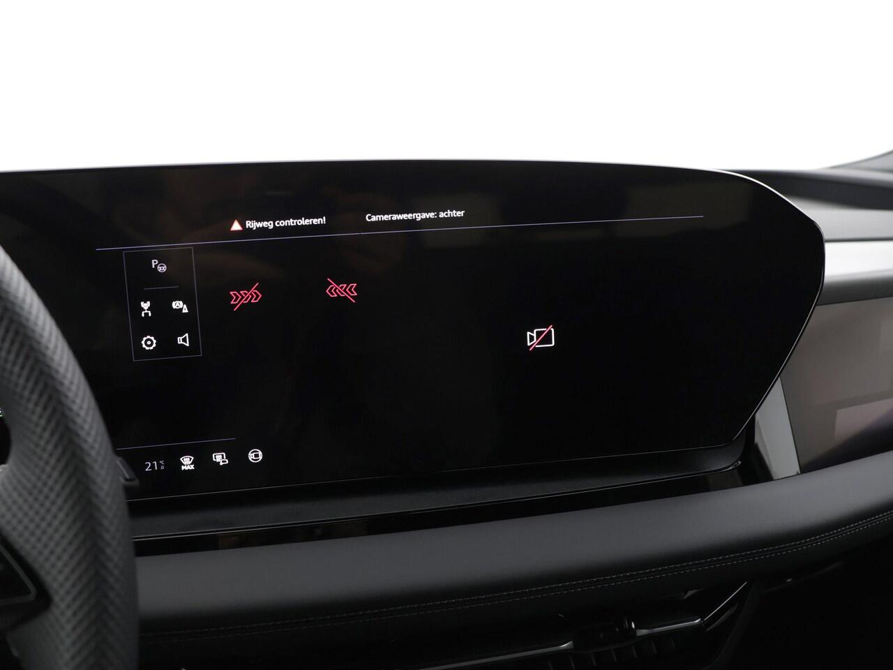 Audi Q6 e-tron S edition 252 PK · Tech pro · Stoelventilatie voorin · Trekhaak, mechanisch draaibaar