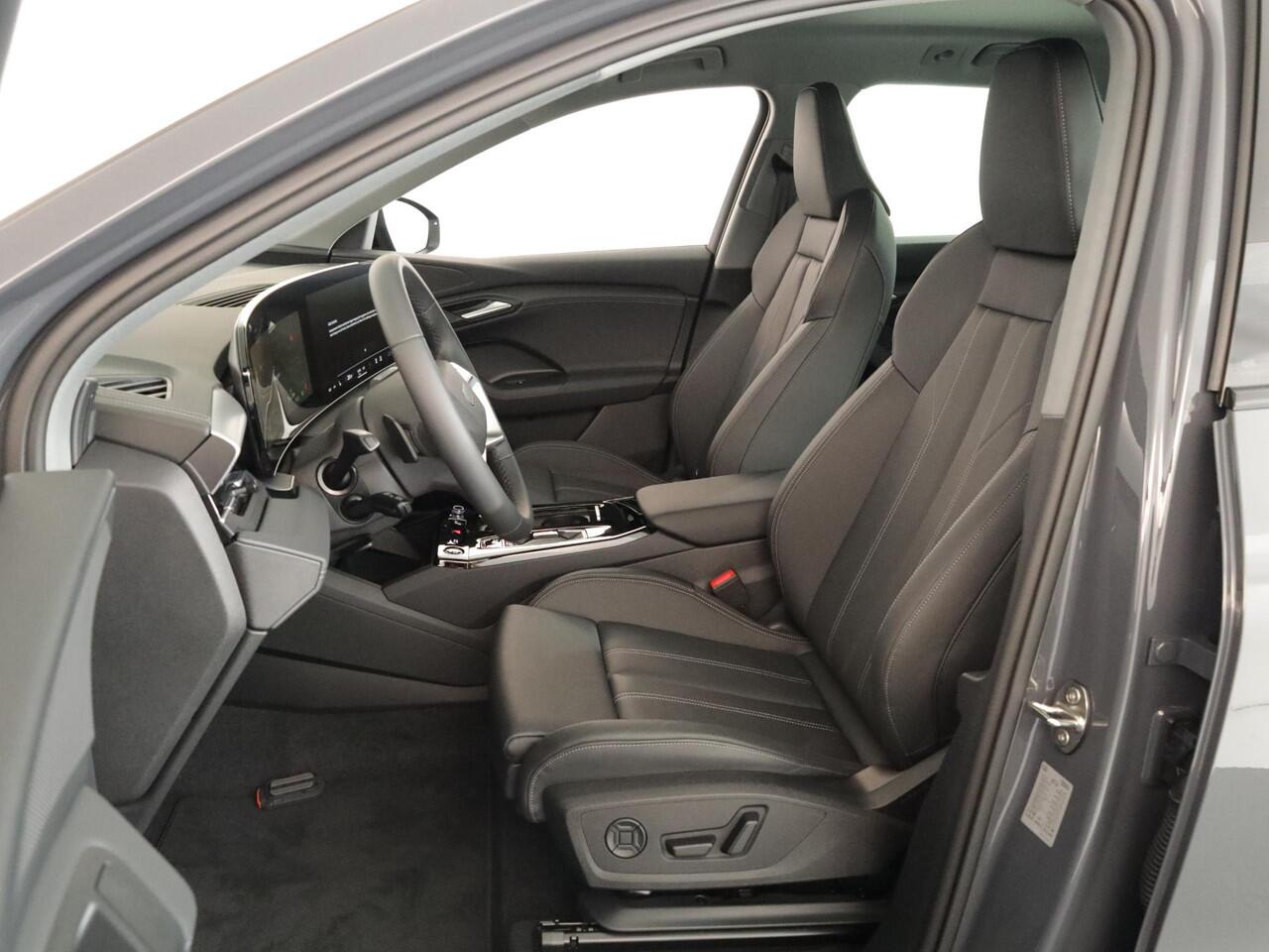 Audi Q6 e-tron Advanced edition e-tron perf 225kW/306pk 100Kwh Ha Tech Plus pakket, sportstoelen met leder, bumpers in kleur carrosserie, omgevingscamera's