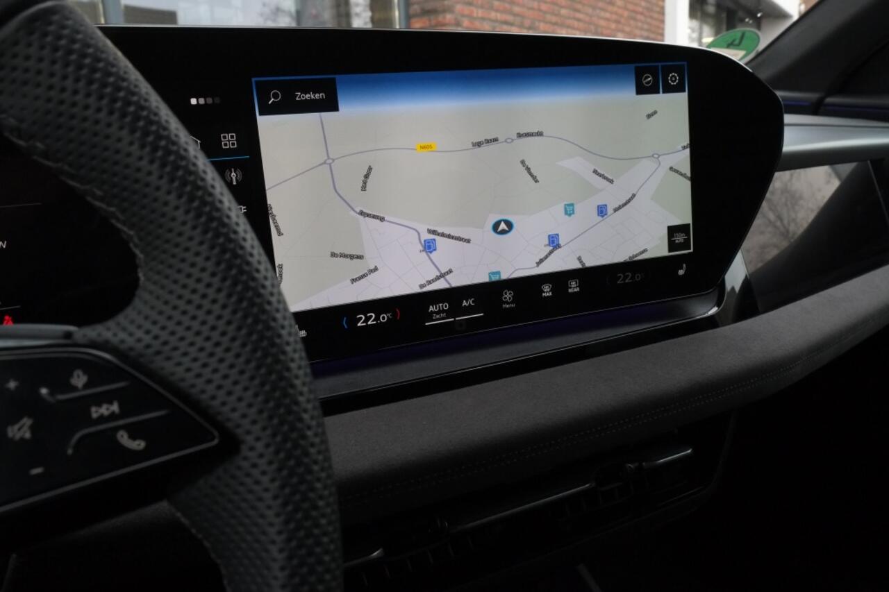 Audi Q6 e-tron S edition quattro 388pk performance 100 kWh Trekhaak, Luchtverin