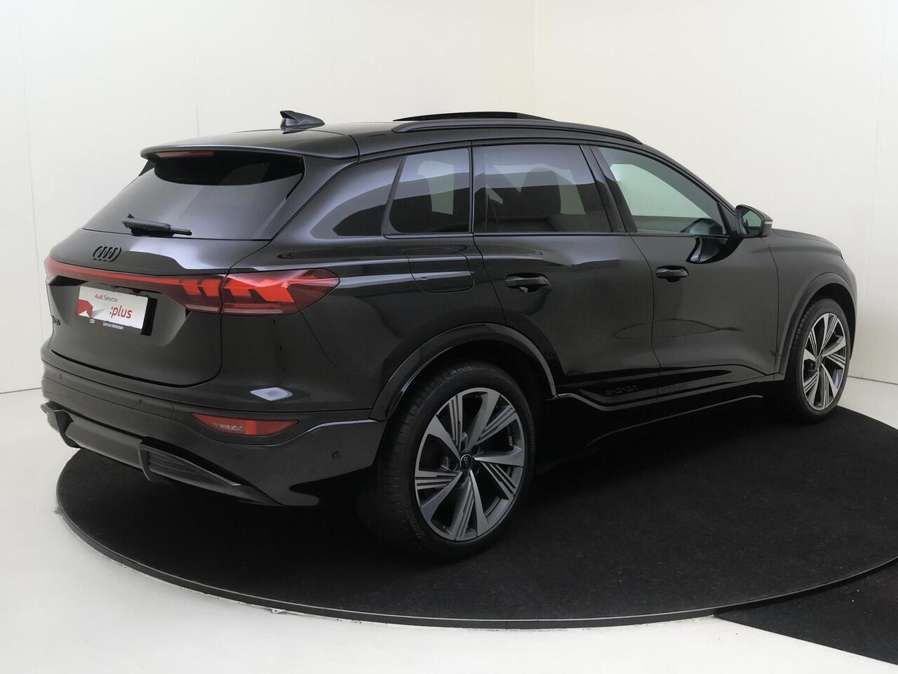 Audi Q6 SQ6 e-tron quattro 100 kWh | Panoramadak | Luchtvering | 360 camera | Head-up display | Warmtepomp | Bang & Olufsen | Luxe lederen bekleding | LED matrix verlichting |