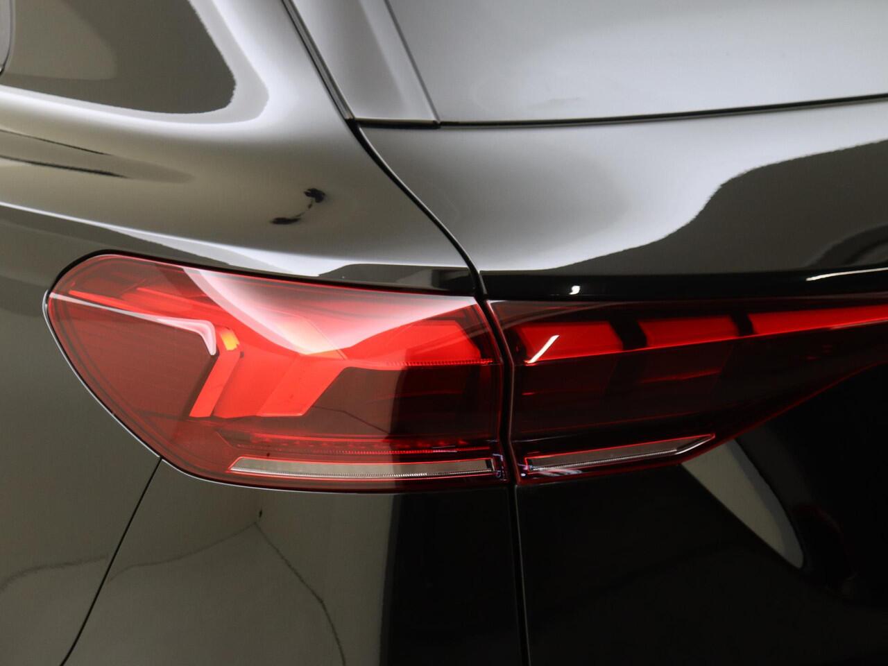 Audi Q6 e-tron S edition quattro 100 kWh | Panoramadak | Trekhaak | Luchtvering | Bang & Olufsen | Head-up display | Warmtepomp | Display passagierszijde | 360 camera | Parkeerassistent |