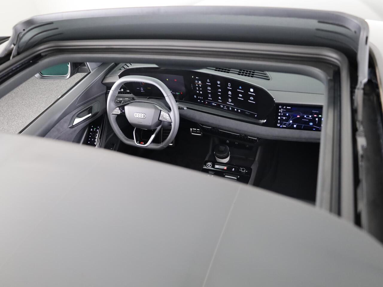 Audi Q6 Sportback e-tron S edition 83Kwh 185 kW / 252 PK Sportback | S edition | Tech Pro | Pano | Luchtvering | Matrix LED | Leder |