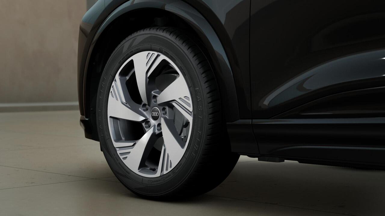 Audi Q6 e-tron S edition performance 100 kWh | Adapative airsuspension | Oled achterlichten | Omgevingscamera's | Comfortsleutel | MMI bijrijdersscherm |