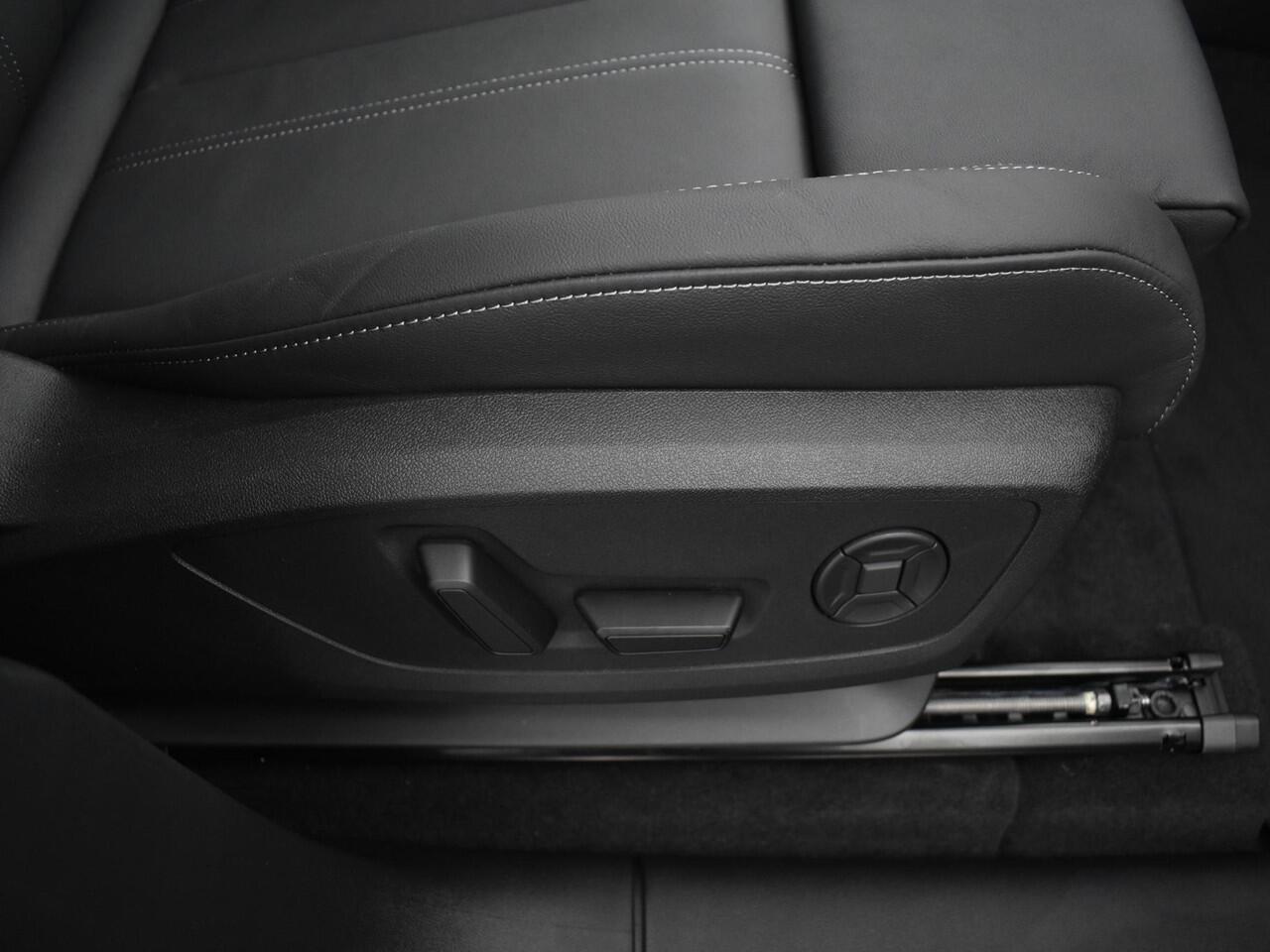 Audi Q6 e-tron Launch edition quattro 100Kwh 388 PK · Panorama dak · Assistentiepakket Veiligheid · Tech Pro