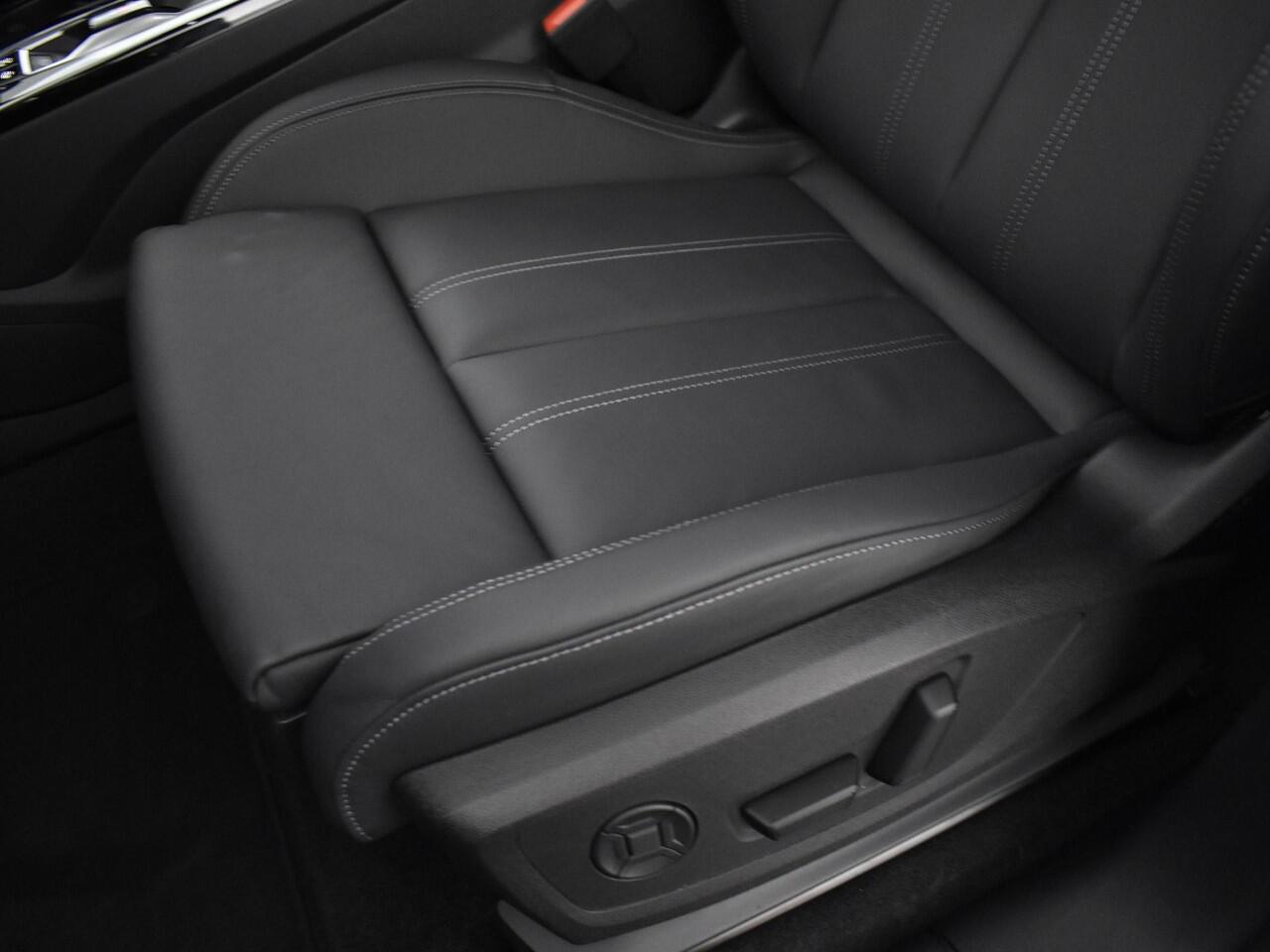 Audi Q6 e-tron Launch edition quattro 100Kwh 388 PK · Panorama dak · Assistentiepakket Veiligheid · Tech Pro