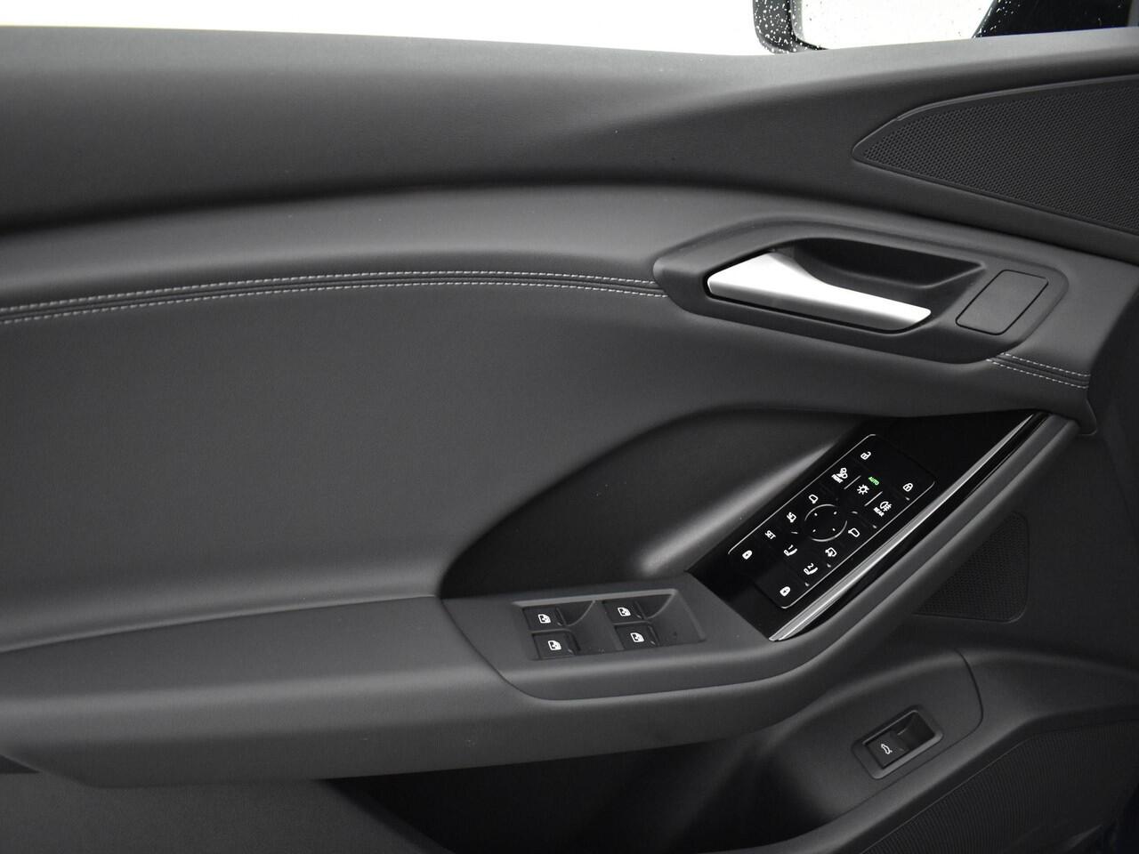 Audi Q6 e-tron Launch edition quattro 100Kwh 388 PK · Panorama dak · Assistentiepakket Veiligheid · Tech Pro