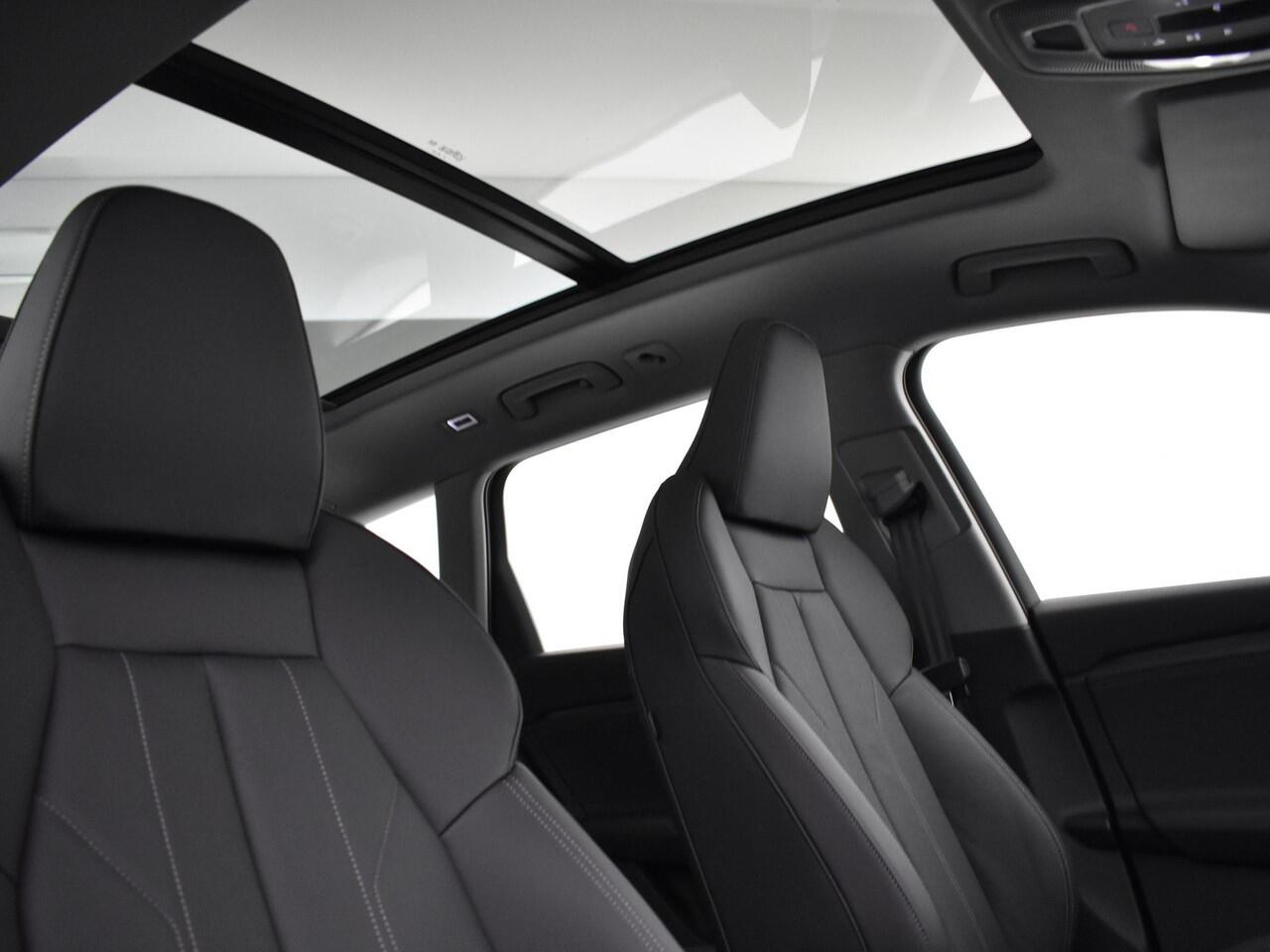 Audi Q6 e-tron Launch edition quattro 100Kwh 388 PK · Panorama dak · Assistentiepakket Veiligheid · Tech Pro