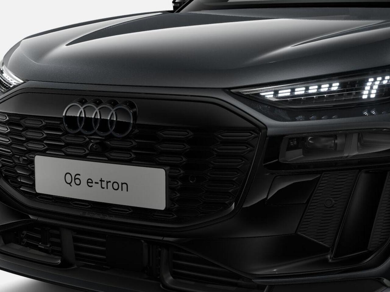 Audi Q6 e-tron S edition 83 kWh 252 PK · Adaptieve luchtvering · Glazen panoramadak · Tech pro
