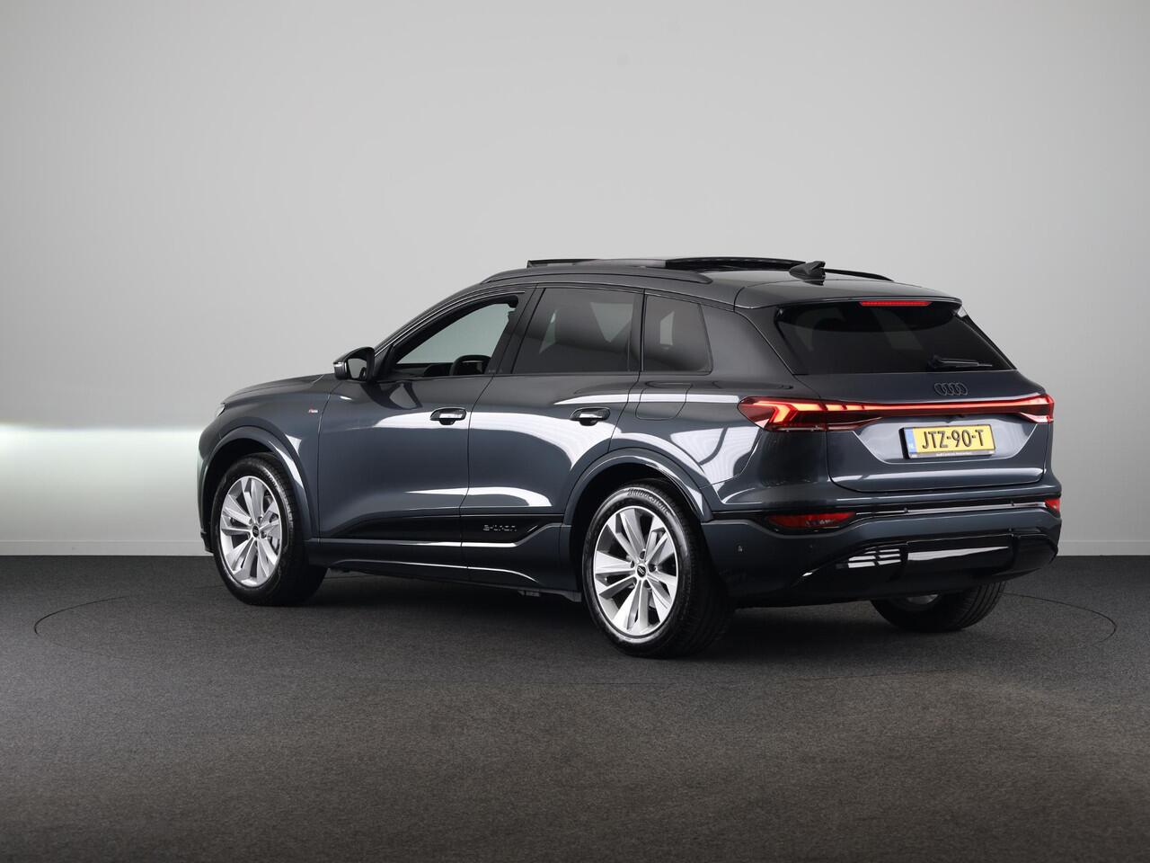 Audi Q6 e-tron S edition 83 kWh | 360 Camera | Panoramadak | Bijrijdersscherm | Privacy Glass | Alarm klasse 5 |