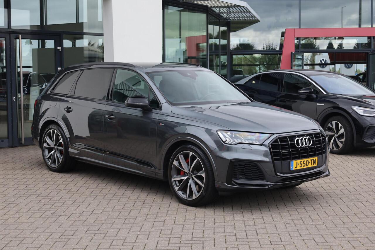 Audi Q7 55 TFSI e quattro Pro Line S 380PK / 280kW, Lederen bekleding, 21" LMV, honingraat, servo sluiting portieren, dodehoek sensor, achteruitrijcamera, parkeersensoren voor en achter, voorstoelen verwarmbaar, Bose Sound System, verstelbare achterbank, navigati