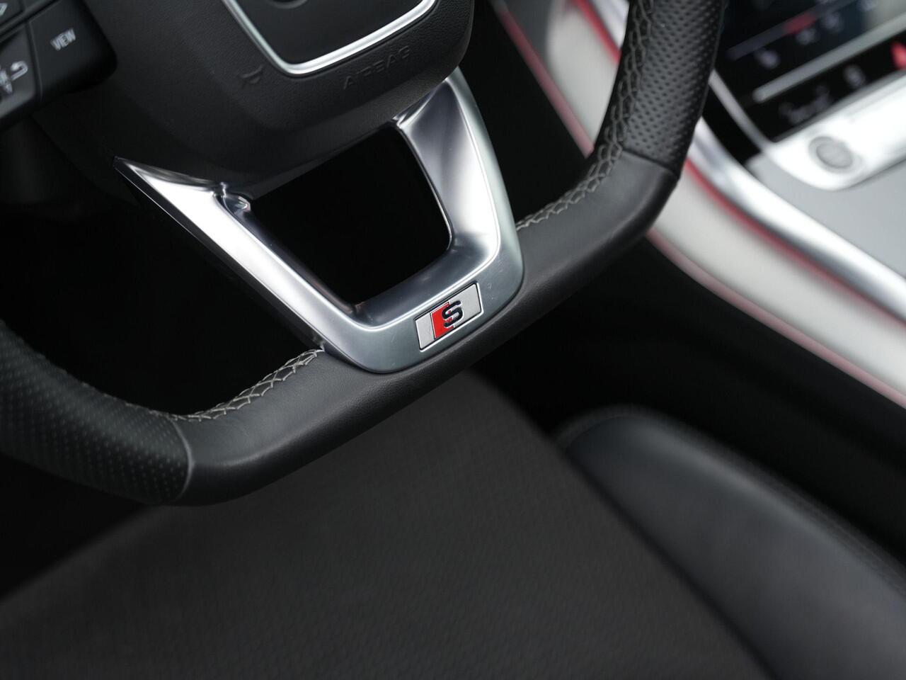 Audi Q7 55 TFSI e Quattro S-Line | Panoramadak | 360 Camera | Geheugenstoel | Leder/alcantara