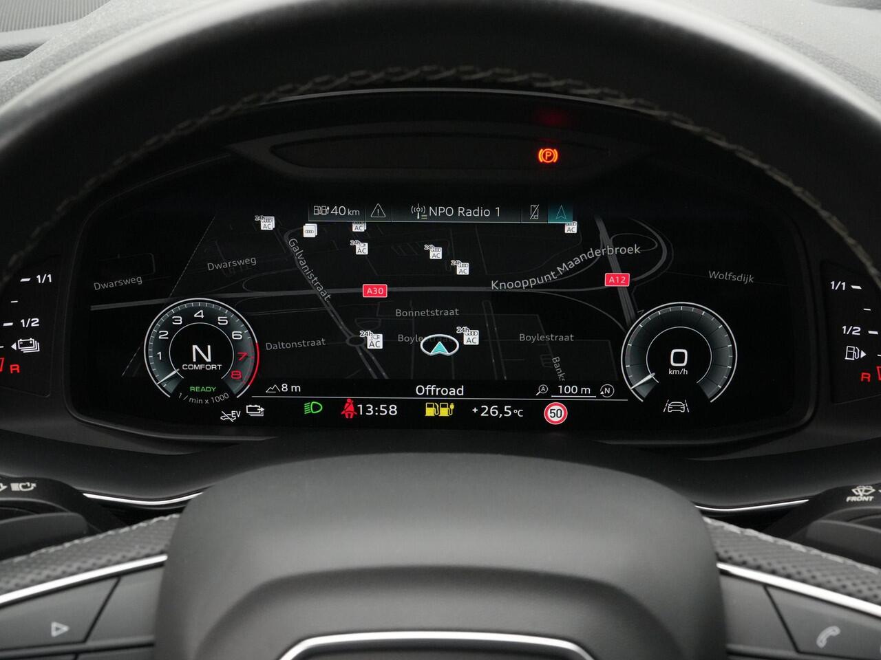 Audi Q7 55 TFSI e 381 pk Tiptronic quattro Pro Line S | Panoramadak | Trekhaak | Head-Up Display | Rondomzicht camera | Carbon spiegelkappen | Zwart optiekpakket plus | 21 inch