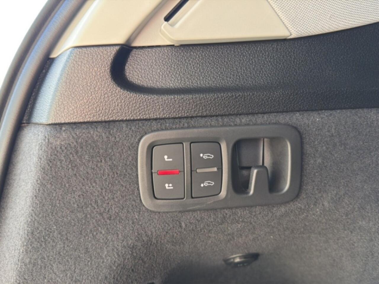 Audi Q7 3.0 TDI QUATTRO S LINE TREKHAAK/LUCHTVERING/360CAM/ELEK-KLEP/ACC/HUD