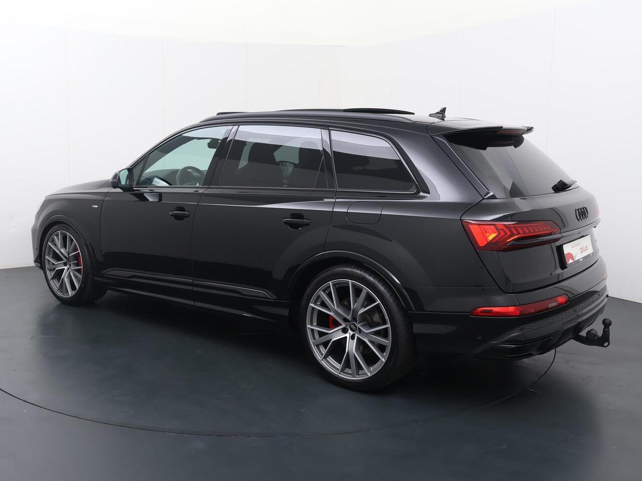 Audi Q7 60 TFSI e quattro Pro Line S Competition | 462 PK | SoH 95% | Trekhaak | Achteruitrijcamera | Panoramadak |
