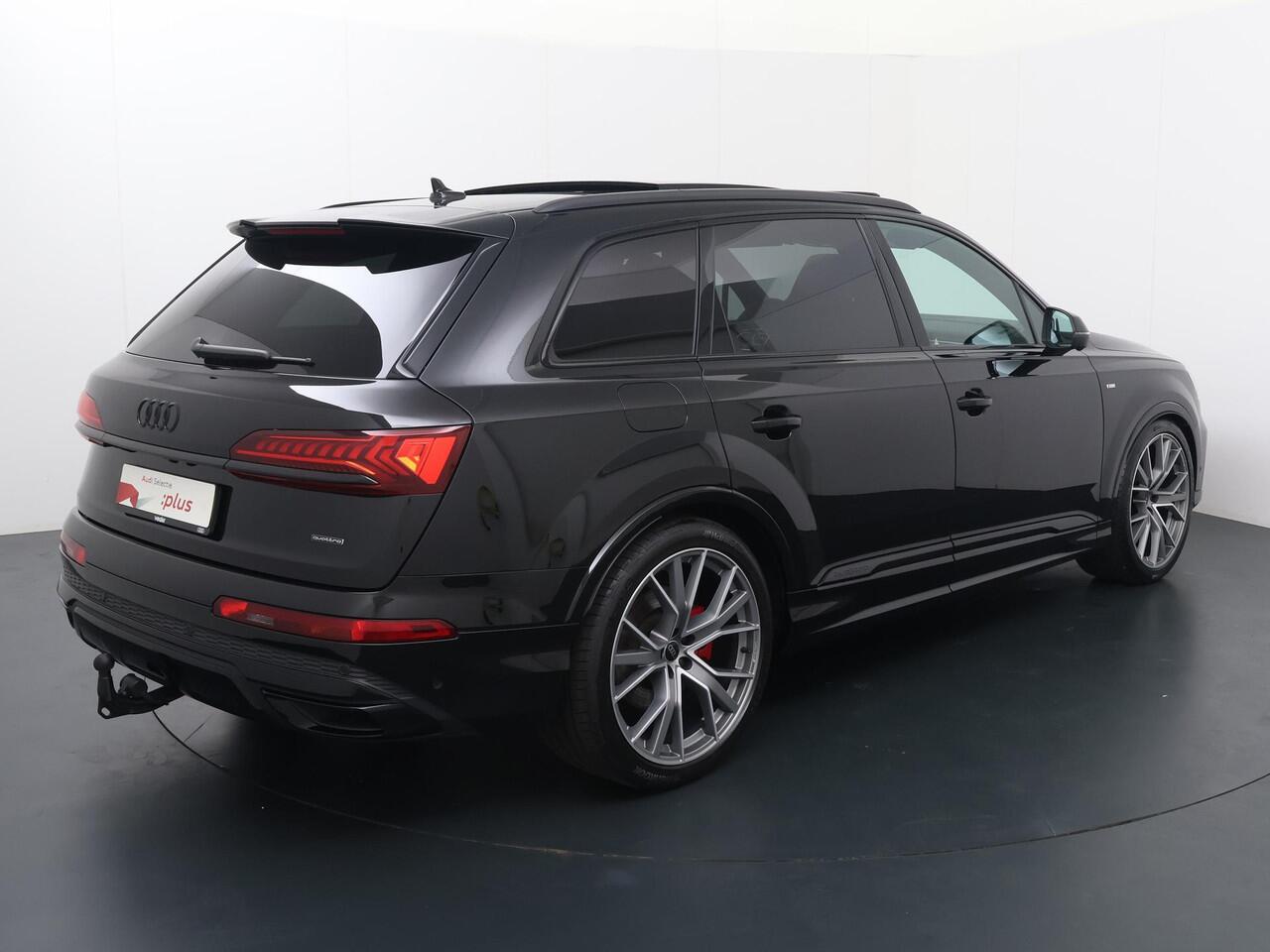 Audi Q7 60 TFSI e quattro Pro Line S Competition | 462 PK | SoH 95% | Trekhaak | Achteruitrijcamera | Panoramadak |