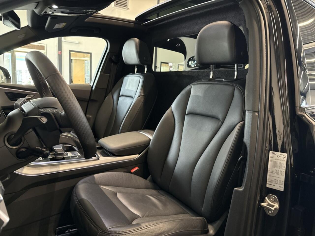 Audi Q7 55 TFSI quattro S line | GRIJS KENTEKEN | PANO | MATRIX | EL. TR