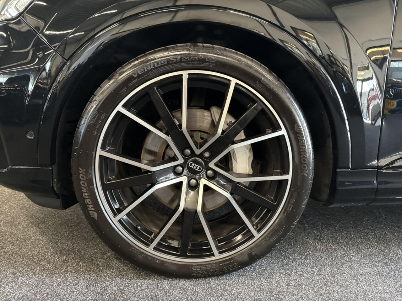 Audi Q7 55 TFSI quattro S line | GRIJS KENTEKEN | PANO | MATRIX | EL. TR