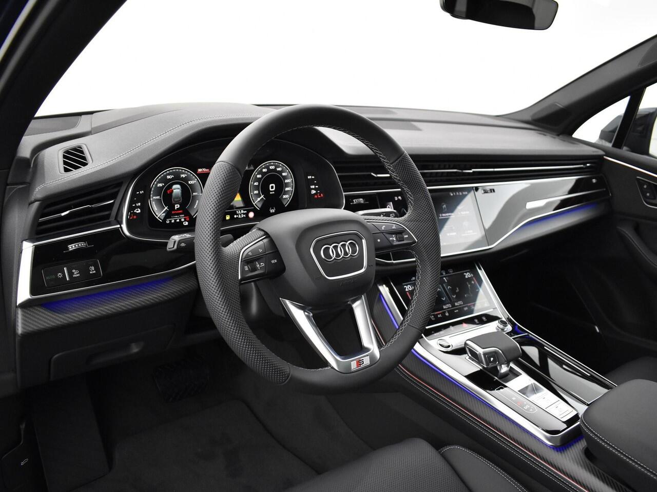 Audi Q7 Pro Line S 55 TFSI e 394 PK · 22" LM Velgen · Head-Up display · Vierwiel besturing · HD Matrix + Audi Laserlicht · Digitale OLED achterlichten · Glazen Panoramadak