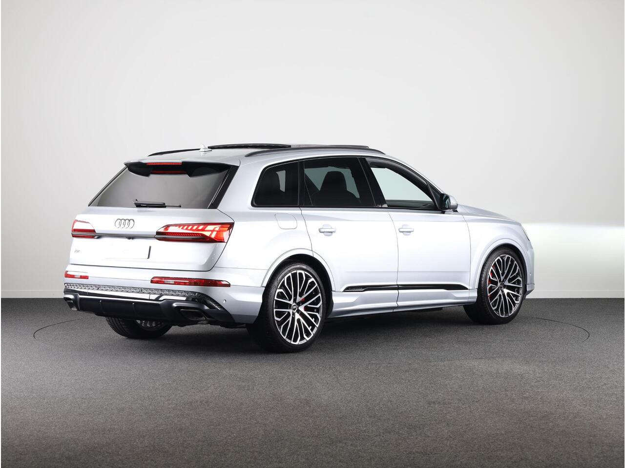 Audi Q7 55 TFSI e quattro Pro Line S 394pk Panoramadak, comfortsleutel, trekhaak, optiekpakket zwart plus, Bang&Olufsen soundsysteem, assistentiepakket tour, assistentiepakket parking plus