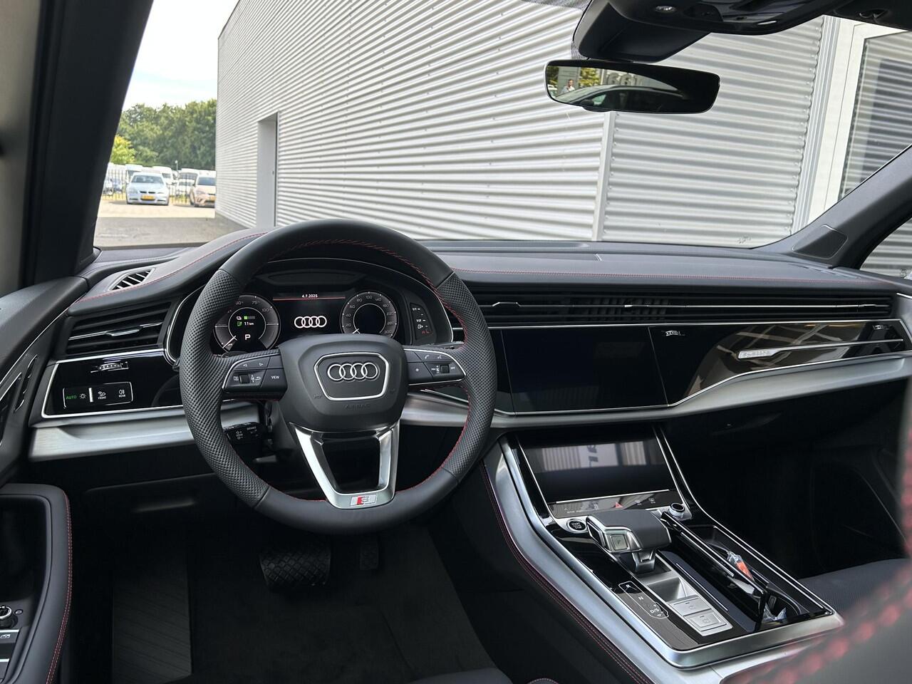 Audi Q7 Pro Line S (C2 PI2) 55 TFSI e 290 kW / 394 PK SUV | Trekhaak | Stoel-verkoeling | Stuurwiel verwarming | Panoramadak | Memory Seats | Sfeerverlichting |