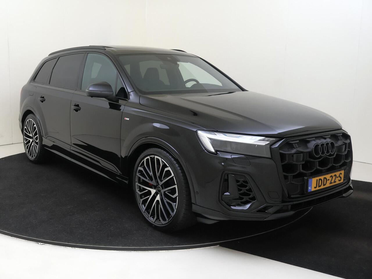 Audi Q7 55 TFSI e quattro Pro Line S | Panoramadak | Luchtvering | Trekhaak | Parkeerassistent | Head-up display | 3-zone airco | LED matrix verlichting | 360 camera | Bang & Olufsen |
