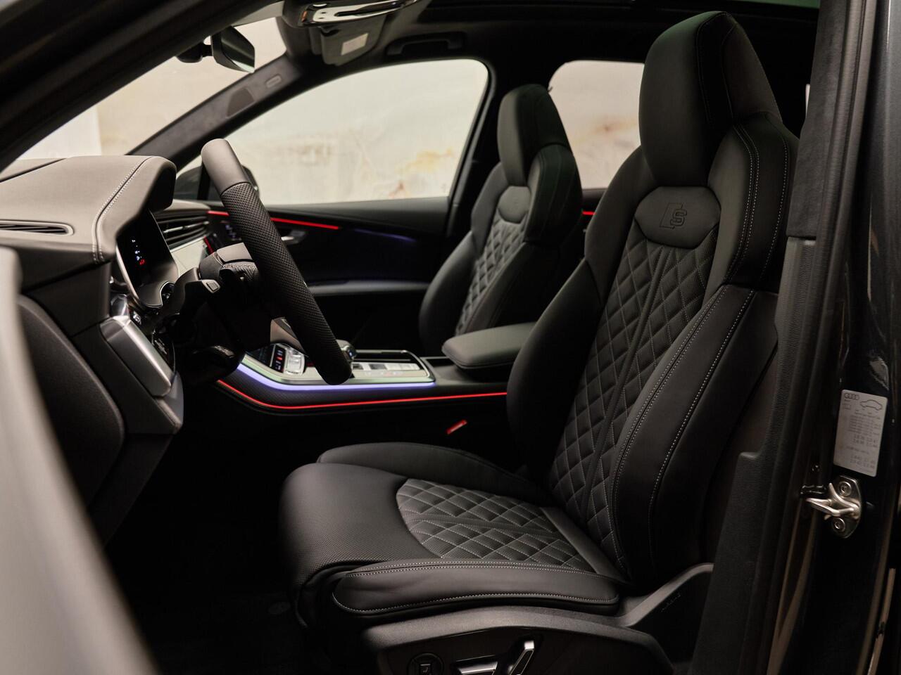 Audi Q7 60 TFSI e Quattro Pro Line S Competition, pano, B&O adv., carbon extr., nachtzicht, 4W-best, massage, OLED, S sportstoelen, HUD, Laserlicht, 22", NP170k