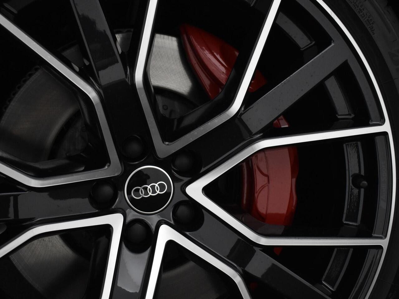 Audi Q7 60 TFSIe 490pk Quattro Pro Line S Competition · Luchtvering · Massage · Panoramadak · Elek. Voorstoelen · B&O Audio · Elek. Trekhaak · 22'' Inch · Garantie t/m 12-05-2028 of 90.000km