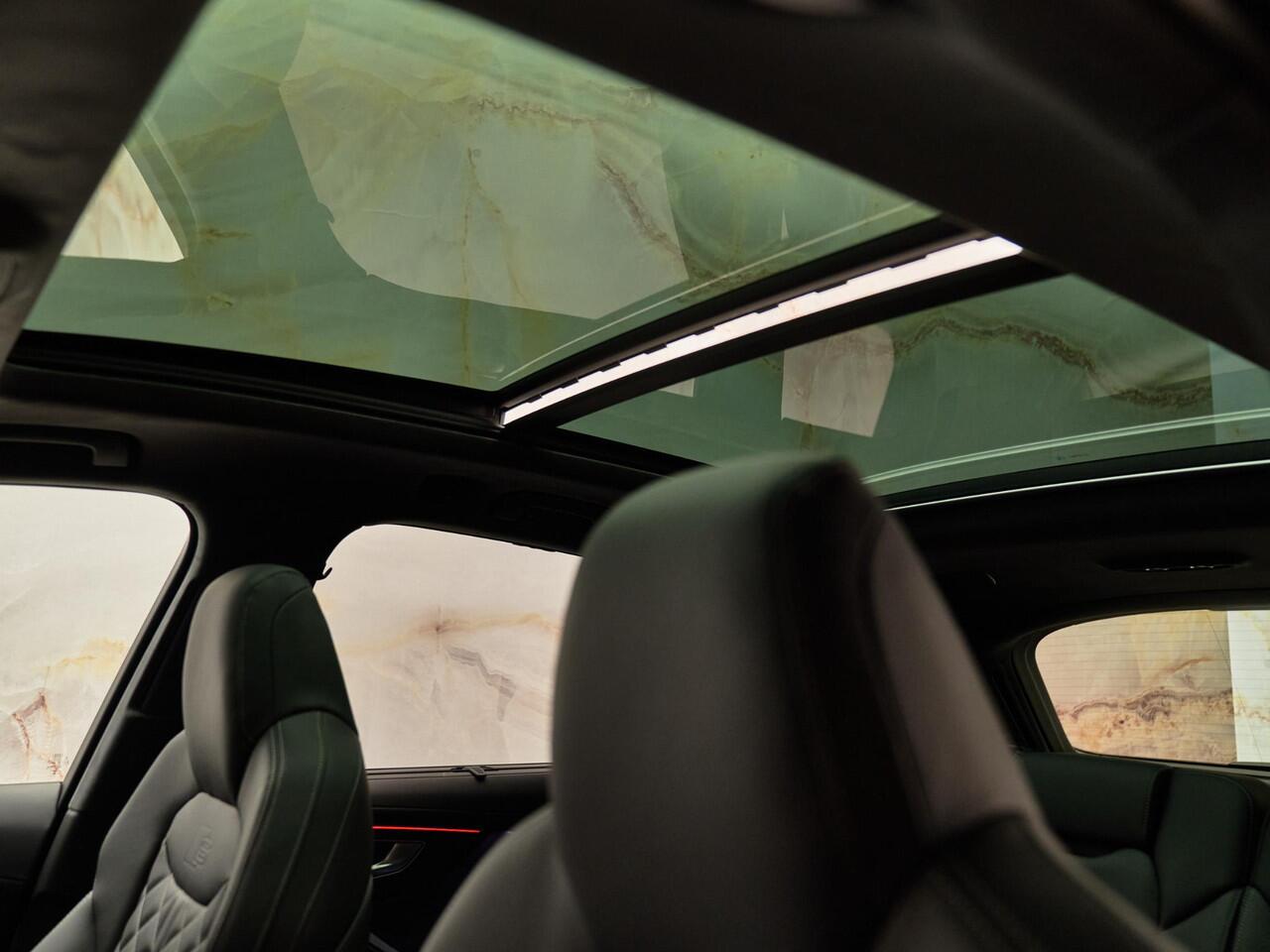 Audi Q7 60 TFSI e Quattro Pro Line S Competition, pano, B&O adv., carbon extr., nachtzicht, 4W-best, massage, OLED, S sportstoelen, HUD, Laserlicht, 22", NP170k