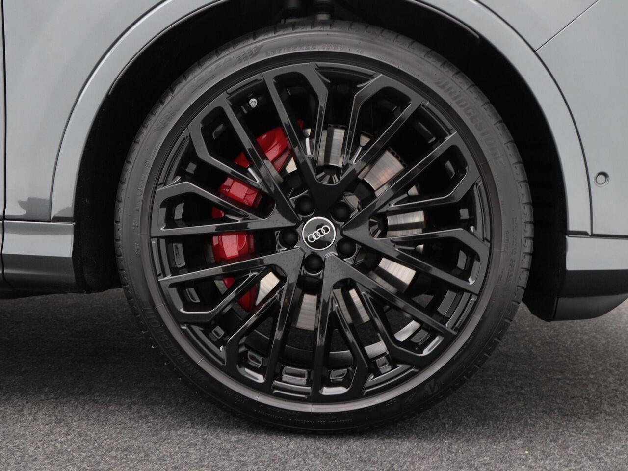 Audi Q7 60 TFSi e 490 Pk Automaat quattro S-Line | Panoramadak | Valcona Leder | Stoelverwarming | B&O Audio | 4wiel Besturing | Trekhaak | 22 Inch | 11.655 Km!!