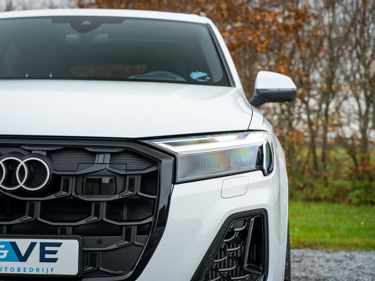 Audi Q7 55 TFSI panorama dak // 3500 kg trekgewicht // 7 persoons