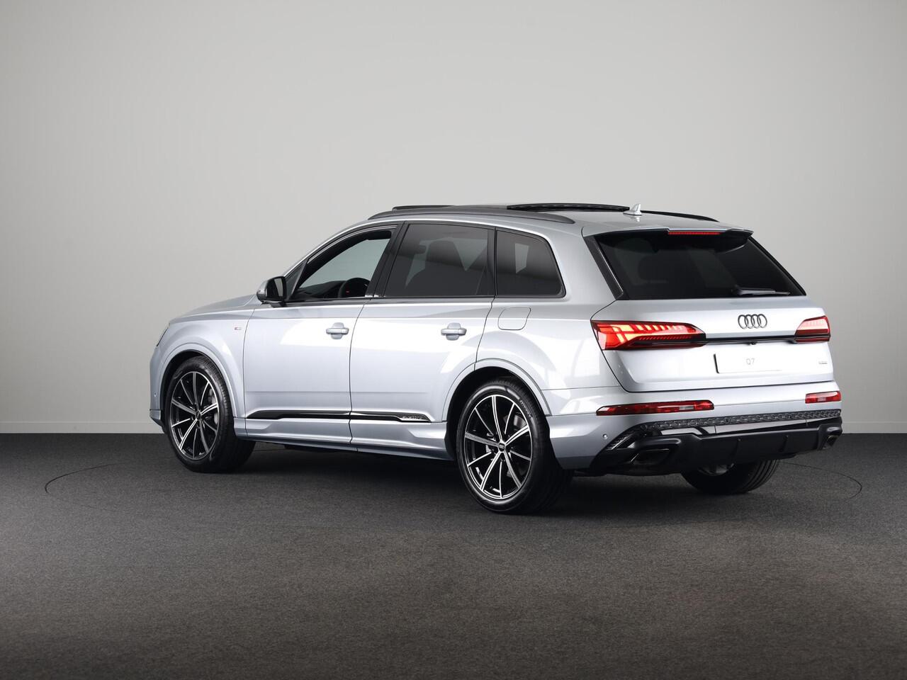 Audi Q7 Pro Line S 55 TFSI e 394 pk | Bang & Olufsen Premium 3D | Glazen panoramadak | Vierwielbesturing | Sportstoelen plus voorin |