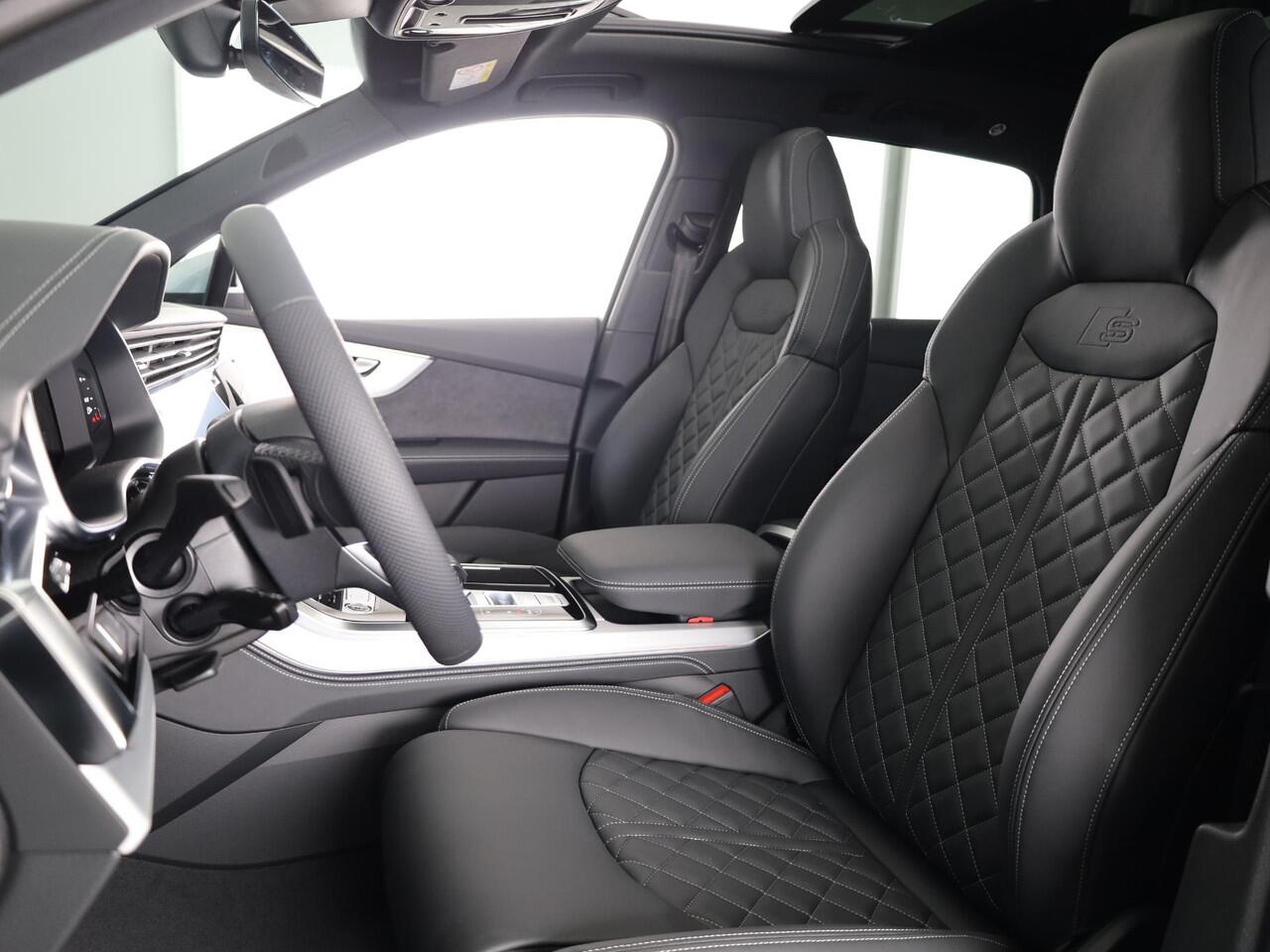 Audi Q7 Pro Line S 55 TFSI e 394 pk | Bang & Olufsen Premium 3D | Glazen panoramadak | Vierwielbesturing | Sportstoelen plus voorin |