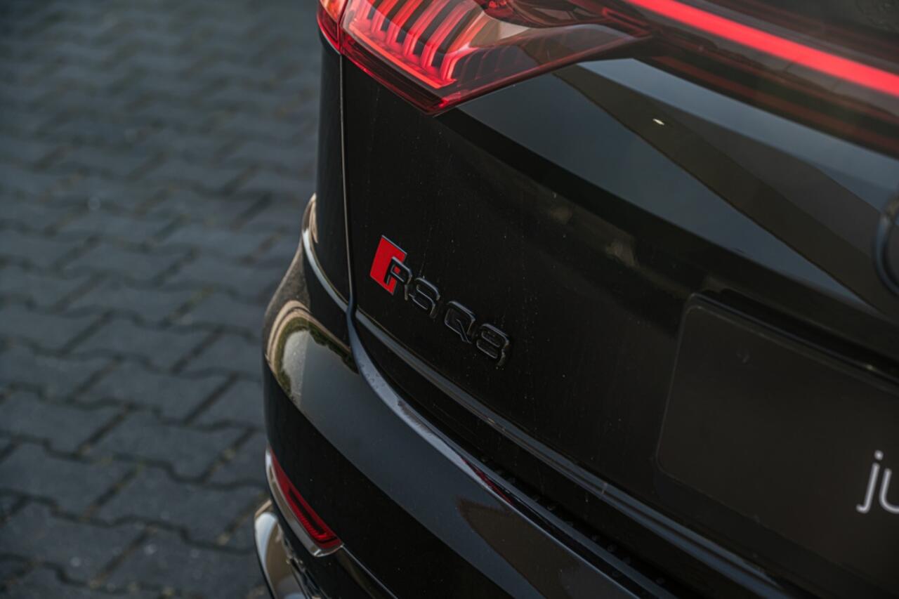 Audi Q8 4.0 TFSI RSQ8 (600PK) Pano, ACC, Keramisch