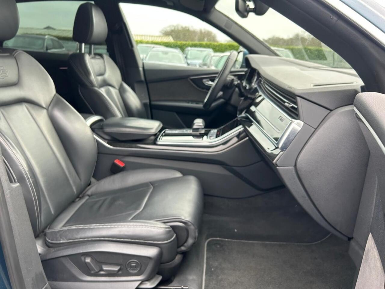 Audi Q8 50 TDI Quattro S-Line, Matrix, Pano, Leder