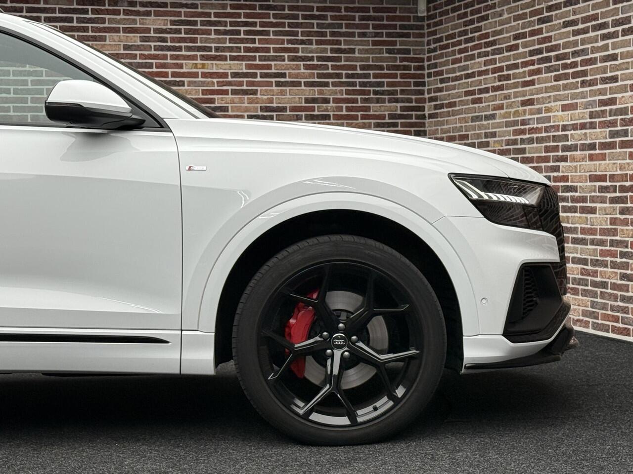 Audi Q8 55 TFSI quattro S-line | Dak| Luchtvering| Head-up|360|VIRTUAL