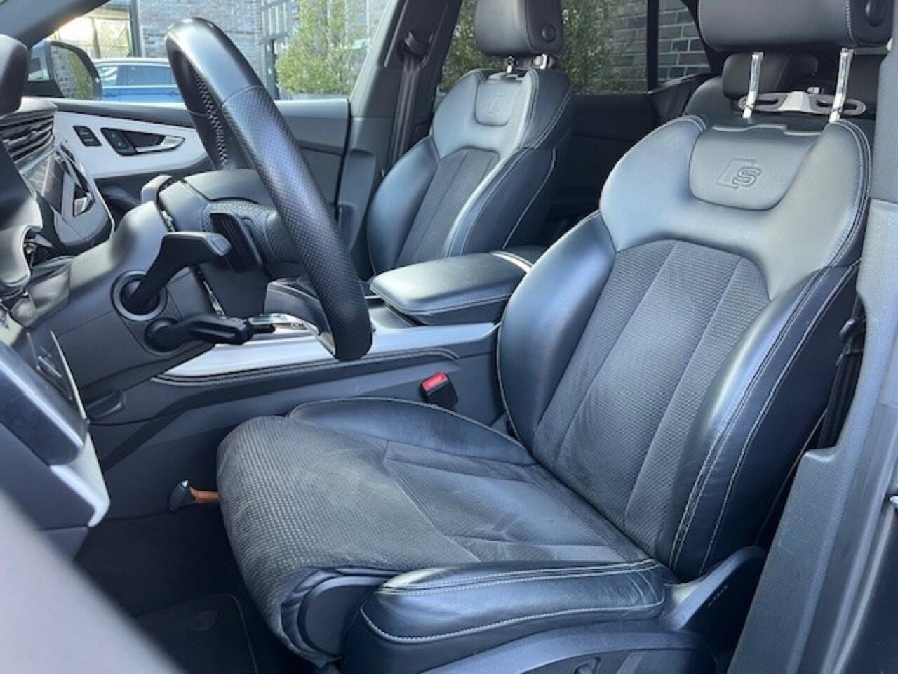 Audi Q8 55 TFSI Q S-LINE - ABT - MAXTON - PANO - 4-W. BEST. - 22 INCH