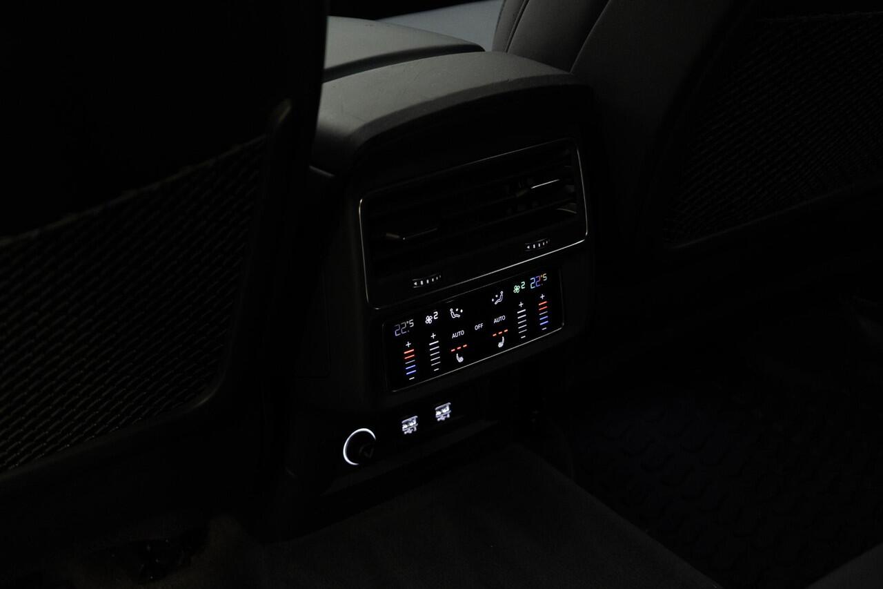 Audi Q8 55 TFSI quattro Pro Line Plus | 21 Inch | Trekhaak |