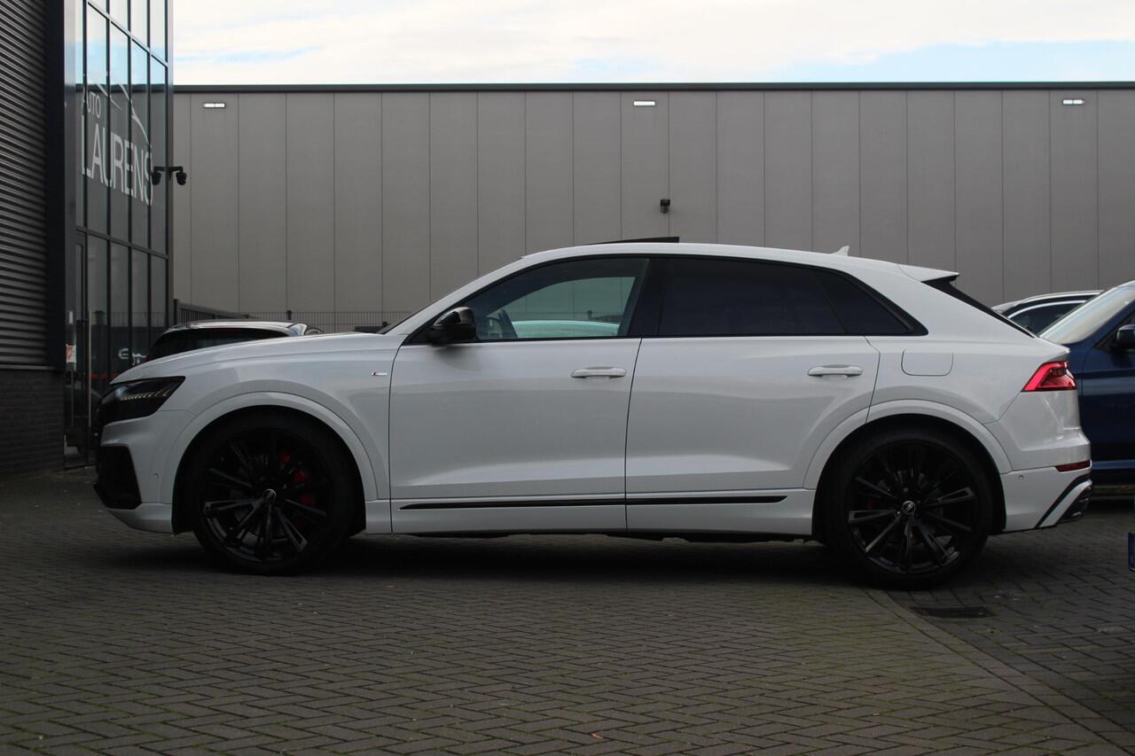 Audi Q8 60 TFSI e quattro Competition | Pano | Trekhaak |
