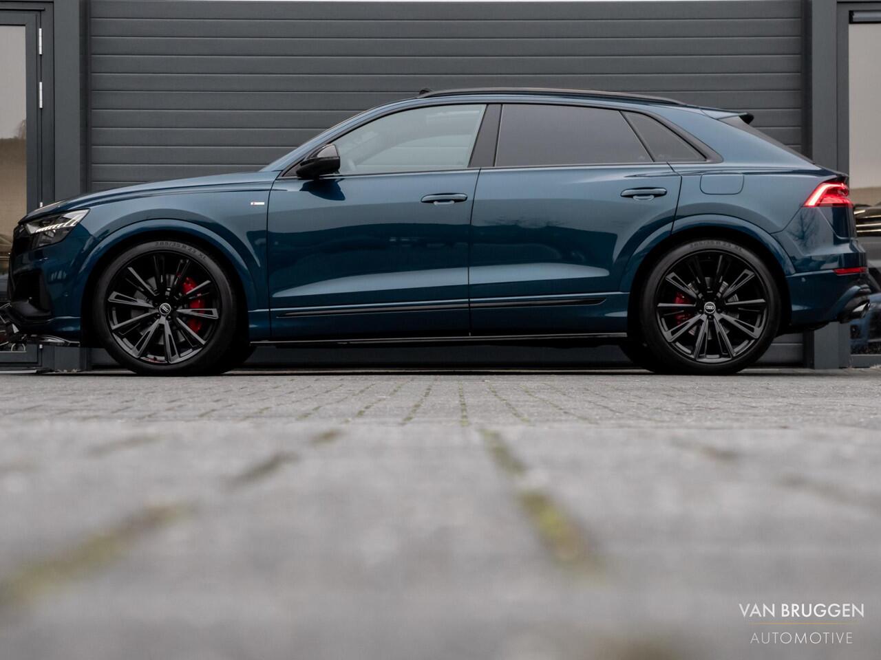 Audi Q8 60 TFSI E Quattro S-Line Pano RS-Stoelen Softclose 23" Galaxy Blue