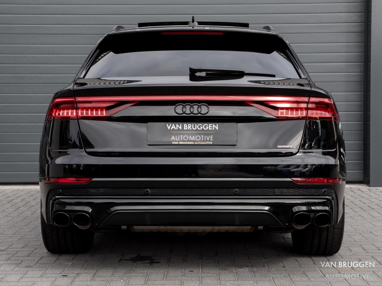 Audi Q8 60 TFSI E Quattro S-Line Pano RS-Stoelen Trekhaak Massage 23" Softclose HUD