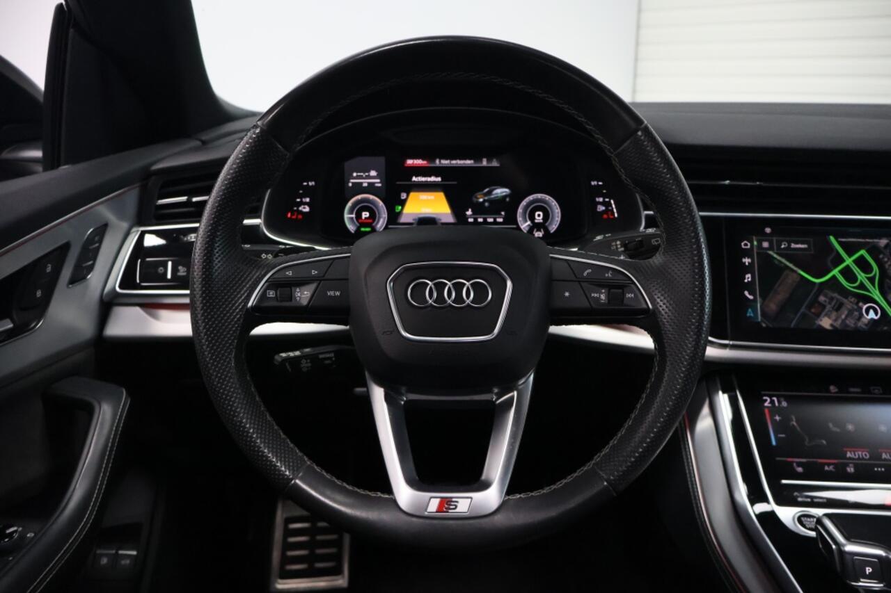Audi Q8 55 TFSI S-Line 381PK | Panoramadak | Trekhaak | Matrix LED
