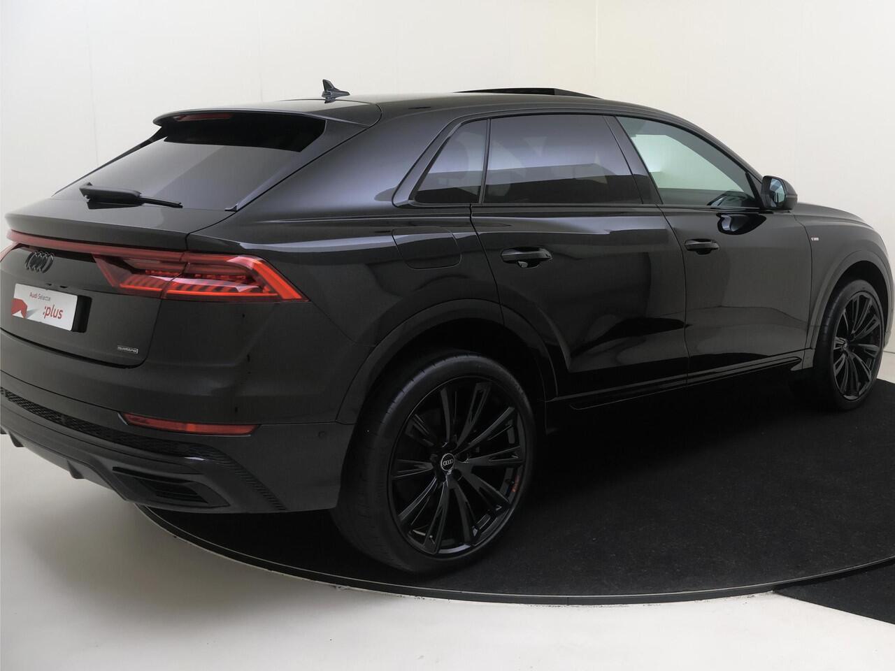 Audi Q8 55 TFSI e quattro Pro Line S | SoH 91% | Panoramadak | Luchtvering | 3-zone airco | LED matrix verlichting | Voorklimatisering | Stoelverwarming | CarPlay |