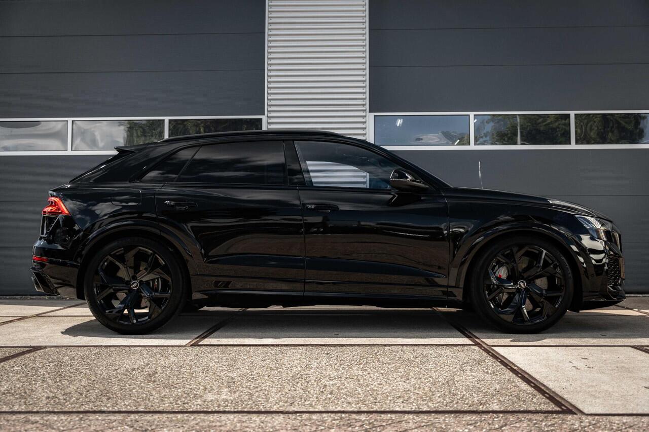 Audi Q8 4.0 TFSI RS Q8 quattro |Pano |B&O Adv |Keramische |RS Pakket |Alcantara hemel