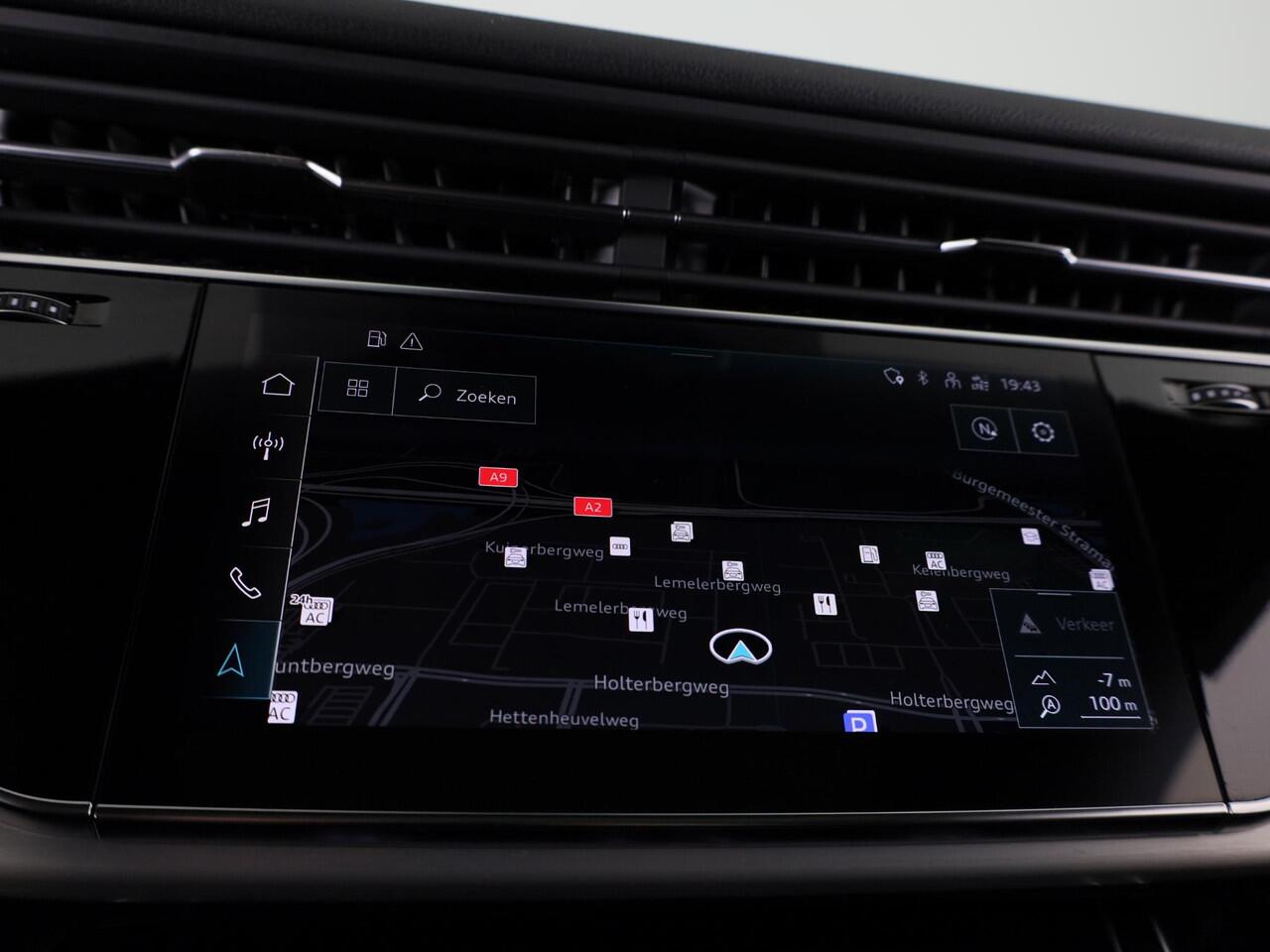 Audi Q8 55 TFSI e quattro Pro Line S 380pk | Panoramadak | Adaptieve cruise controle | Lederen bekleding | Geheugen bestuurderstoel