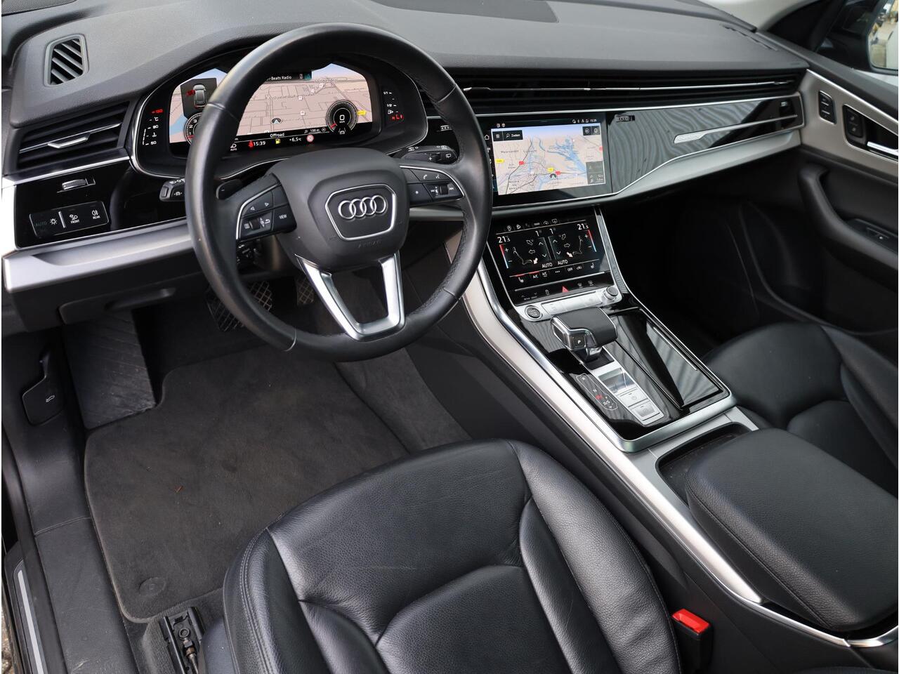 Audi Q8 55 eTFSI Quattro 340PK | Panodak | Vol Leer | Keyless | Camera | Memory 2X | Elektrische kofferklep | Stoel&Stuur&Achterbankverwarmd | Trekhaak |