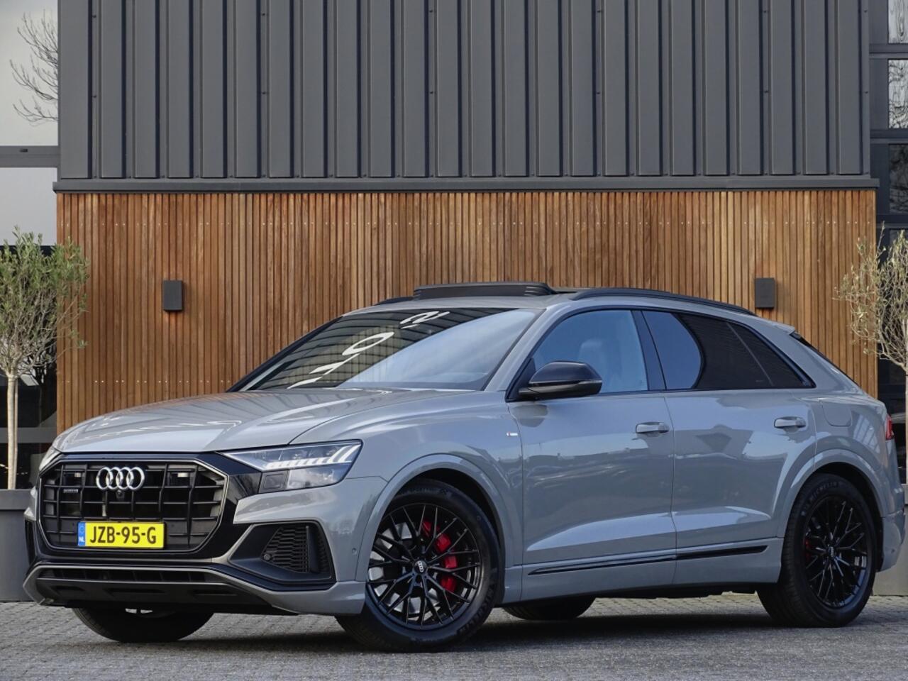 Audi Q8 60 TFSIe 462PK Quattro / Audi Exclusive / Nardo grey / 360°