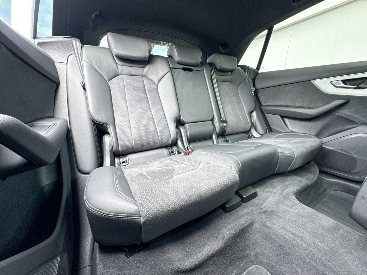 Audi Q8 55 TFSI e quattro Pro Line Panoramadak | Head up | Selections