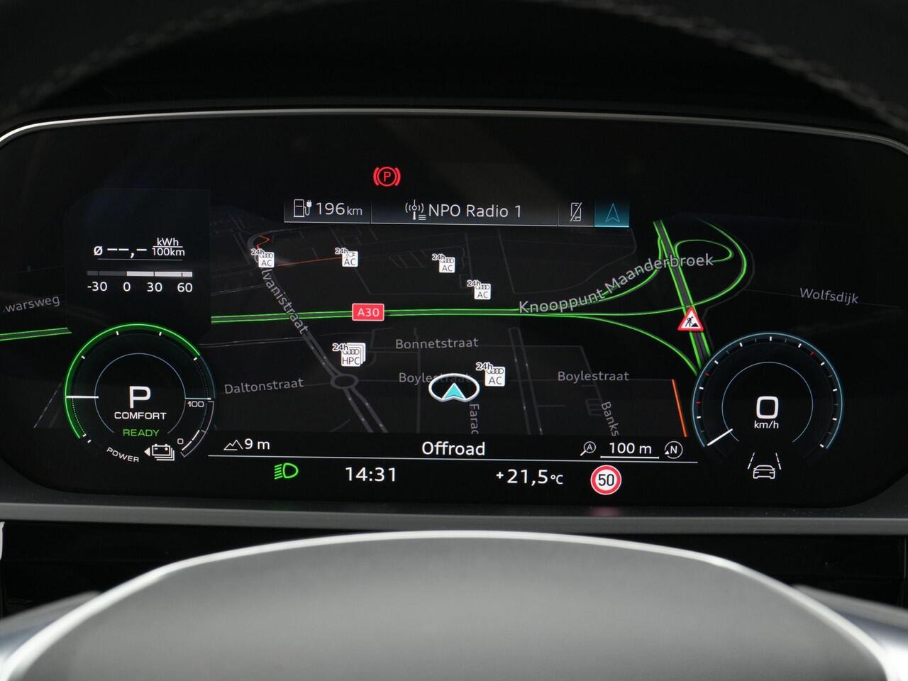 Audi Q8 e-tron 50 Quattro Advanced Edition 95 kWh | Panoramadak | Leder | Geheugenstoel | Head-up display | 360 camera | Bang & Olufsen